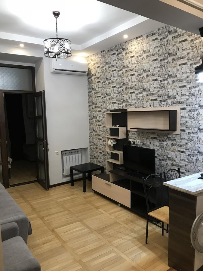 Kaskad Apartment And Tours Erevan Esterno foto