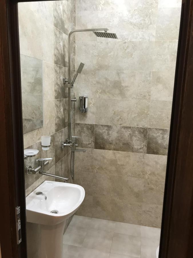 Kaskad Apartment And Tours Erevan Esterno foto